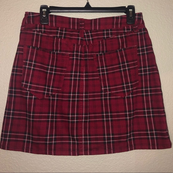 Plaid Schoolgirl Skirt ❤️🖤 - Picture 3 of 5